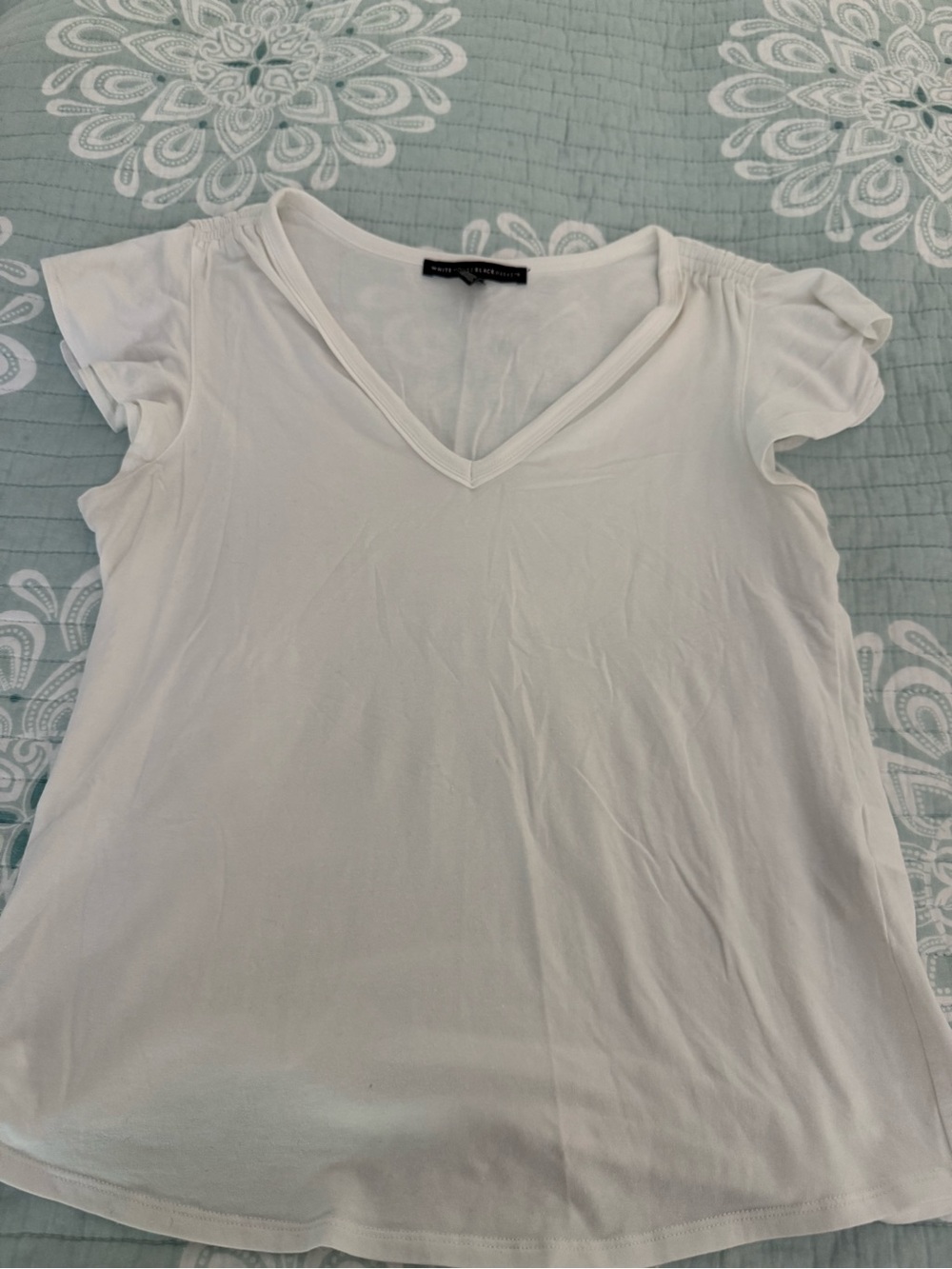 White House Black Market White V-Neck Short Sleeve Tee